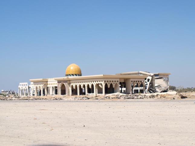 صحيفة: مشروع لإقامة مطار في رفح بإدارة منظمة دولية وتمويل إيطالي