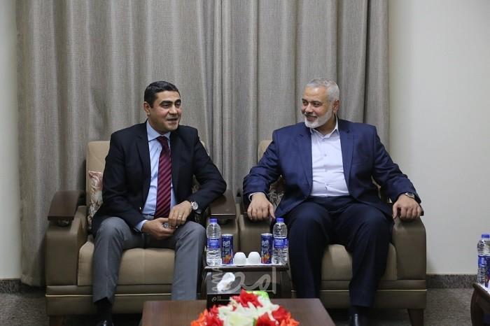 هنية عقد لقاءً بالوفد المصري قبل مغادرته غزة