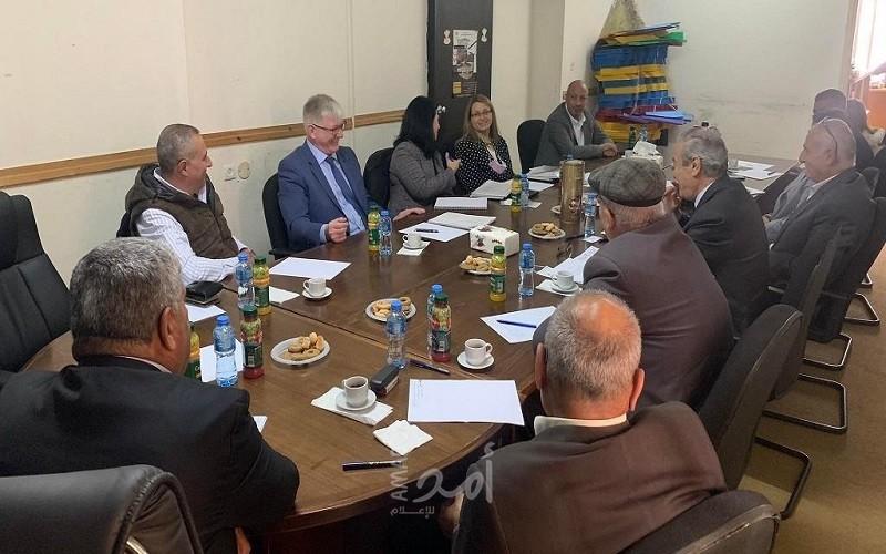اللجنة الوطنية لسجل أضرار الجدار تلتقي المدير التنفيذي لسجل الأمم المتحدة للأضرار