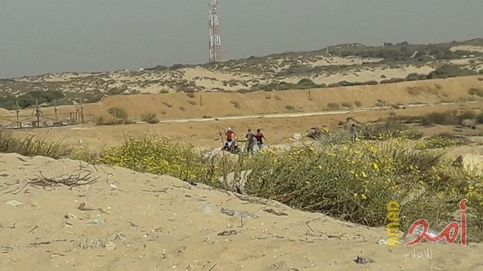 بالصور.. الجيش الإسرائيلي يطلق نيرانه على المتظاهرين في زيكيم شمال غزة