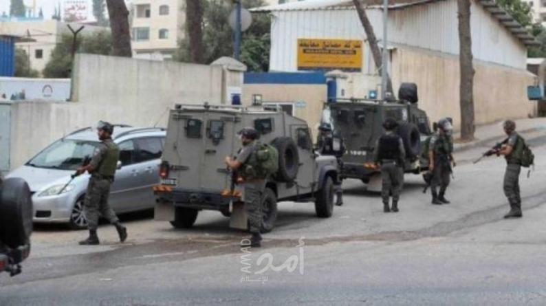 إصابات بالاختناق خلال اقتحام قوات الاحتلال بلدة بيت أمر