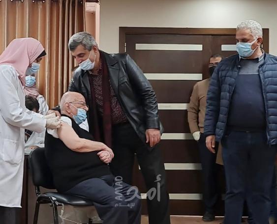 غزة: 10 آلاف شخص تلقوا لقاح "كورونا"