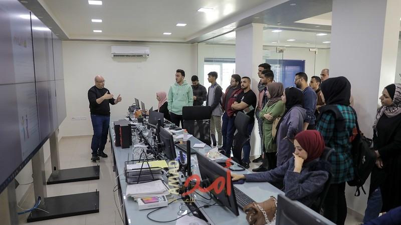 بلدية غزة تنظم رحلة "ما وراء الخدمة" لمجموعة شبابية