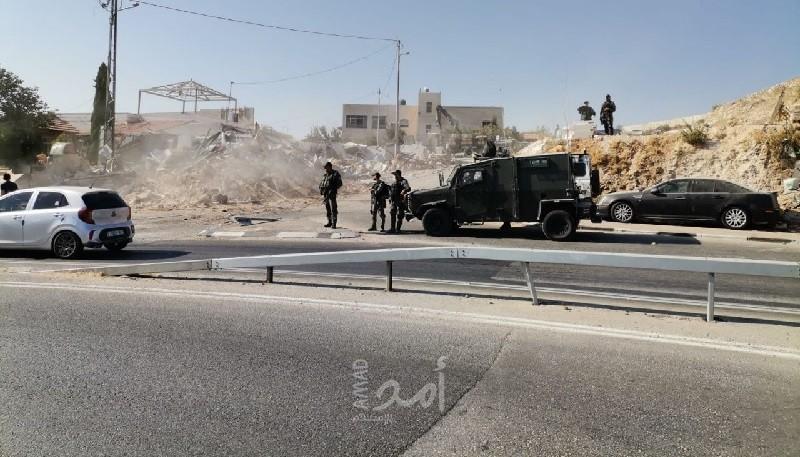 محافظة القدس: هدم قوات الاحتلال لعشرات المحال في الرام جريمة حرب جديدة