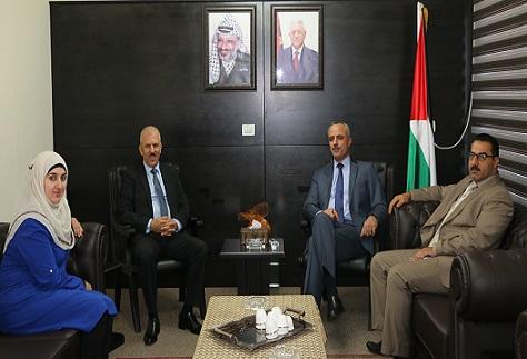 أبو دياك وعيسى يبحثان سبل دعم القدس ونصرة المقدسات