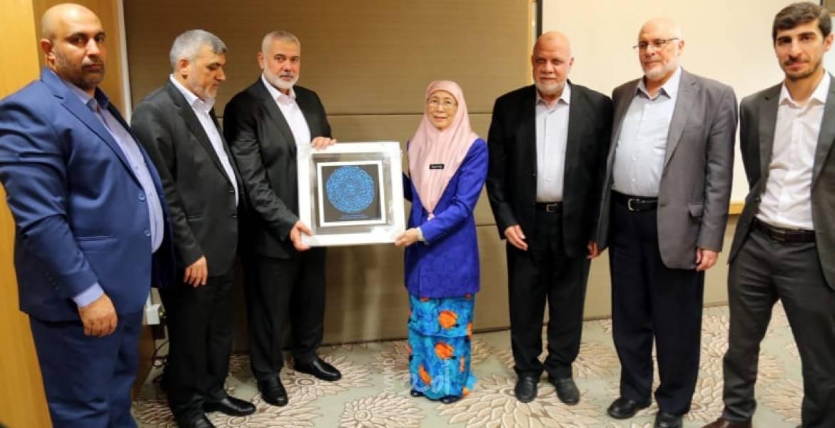 هنية يلتقي نائب رئيس الوزراء ووزير الداخلية الماليزي