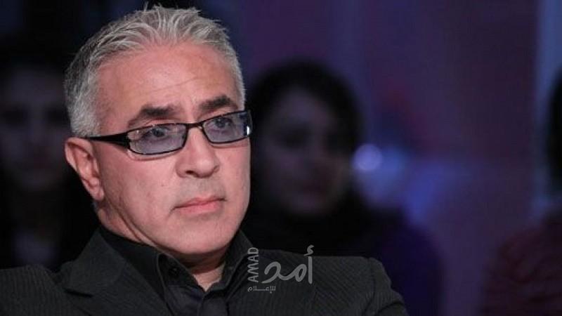 ممثل لبناني شهير يأكل من حاوية القمامة - فيديو