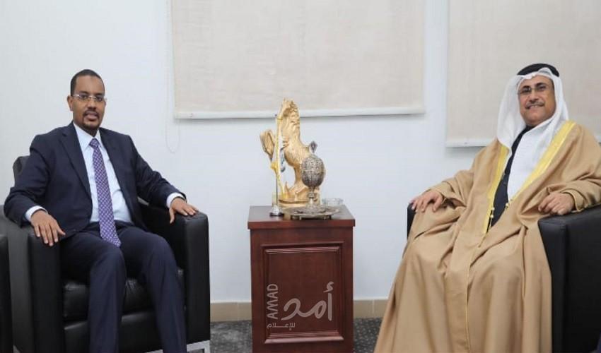 العسومي يدعو مختلف الأطراف الصومالية للانخراط في حوار وطني بنّاء