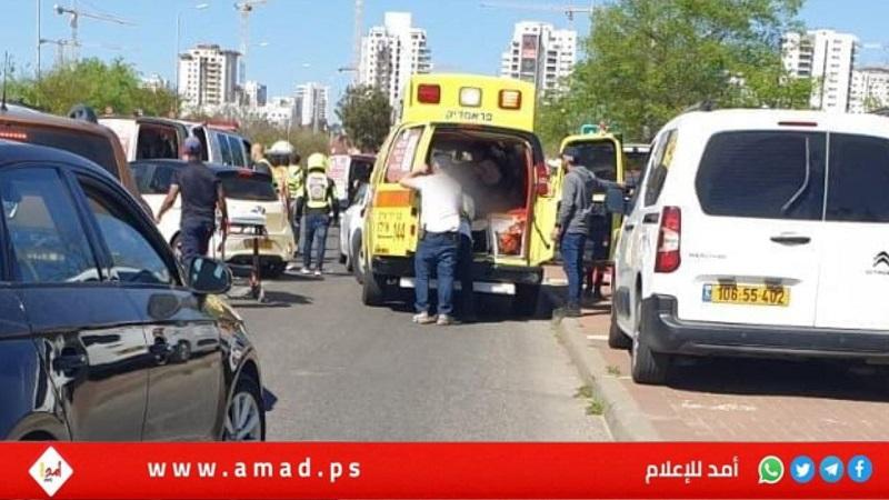 إعلام عبري: إصابة شرطيين إسرائيليين بـ"عملية طعن" في تل أبيب واعتقال المنفذ- فيديو