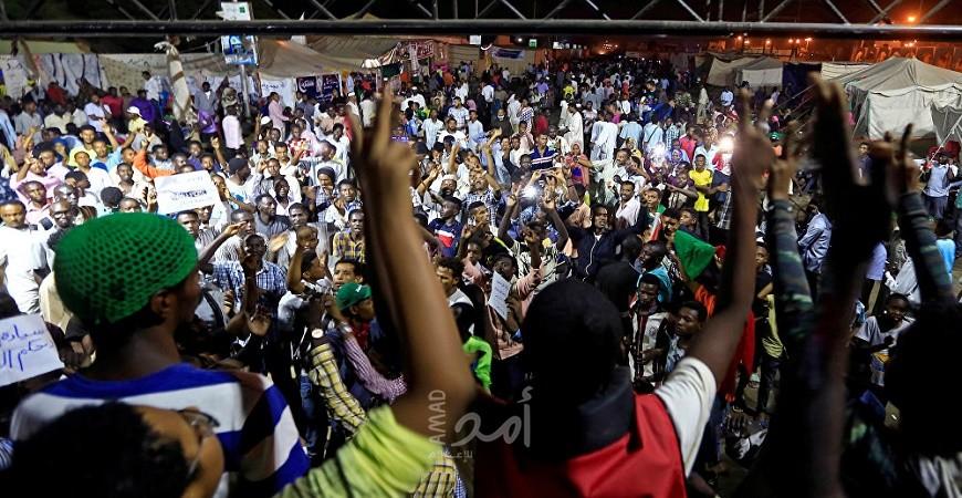 مصدر: تأجيل لقاء " المجلس العسكري السوداني" و قوى "التغيير"
