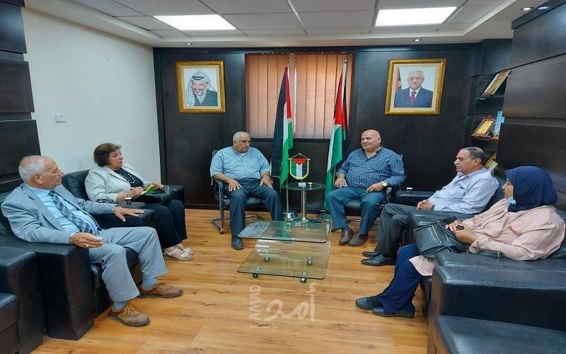 وفد من العربية الفلسطينية يلتقي بالحسيني وصيام في القدس