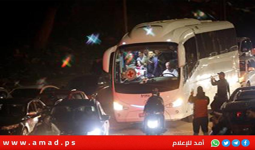 الإفراج عن 30 أسيرا فلسطينيا ضمن الدفعة السادسة من صفقة التبادل