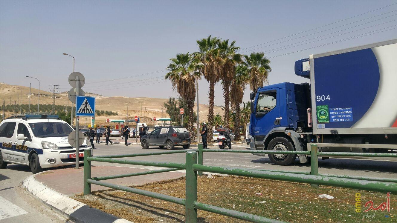 اعلام عبري: فلسطيني حاول طعن جندي غرب رام الله ولاذ بالفرار