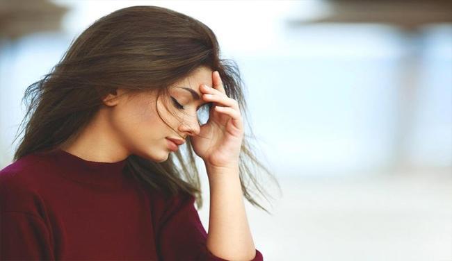 تمرّدٌ في عيني امرأة