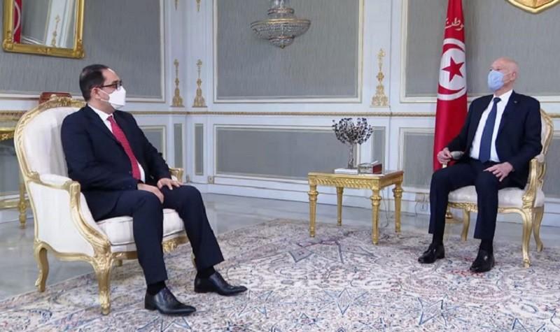قيس سعيد: تونس بين أيدي مجموعة من الفاسدين - فيديو