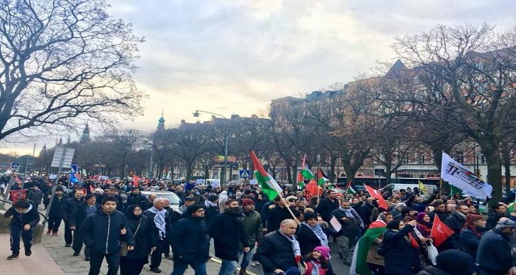 وقفة تضامنية مع القدس وتندداً بقرار ترامب في موسكو