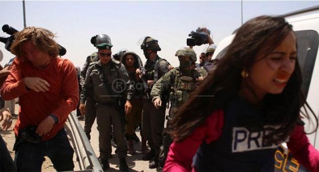 إصابة مراسلة قناة "رؤيا" الأردنية في مواجهات شمال البيرة