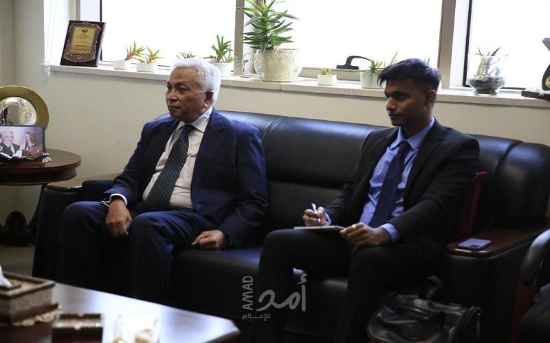 أبو زيد يستقبل سفير جمهورية سنغافورة لدى فلسطين