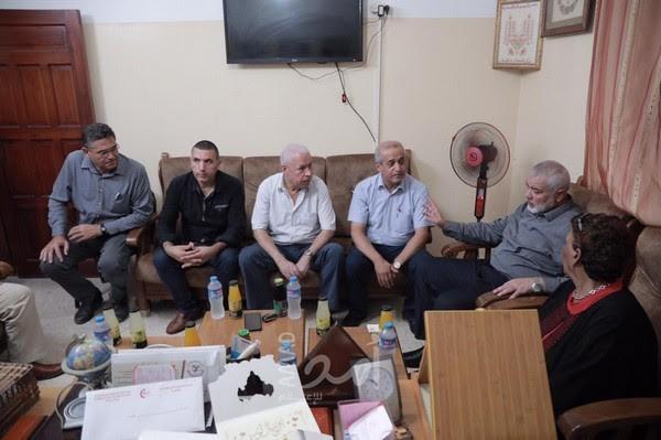 هنية يزور قيادة "الشعبية" ويؤكدان أهمية إجراء الانتخابات