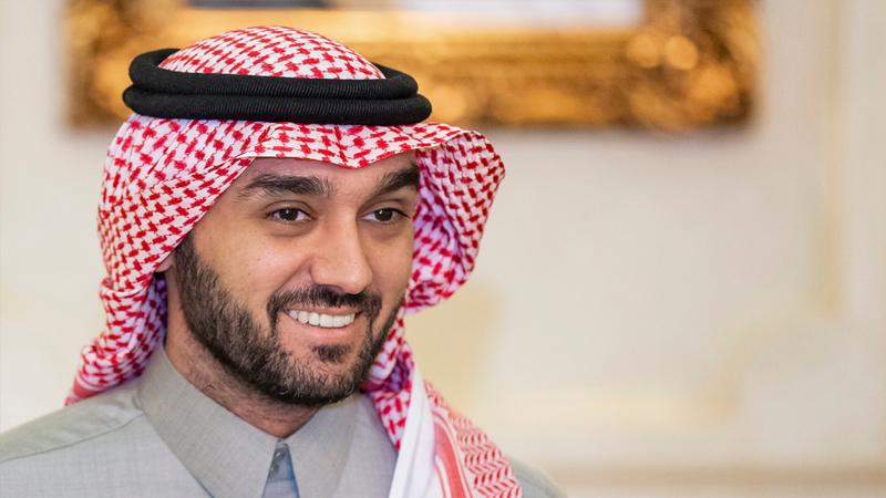 وزير الرياضة السعودي يعلن: مستمرون في استضافة كأسي السوبر الإسباني والإيطالي