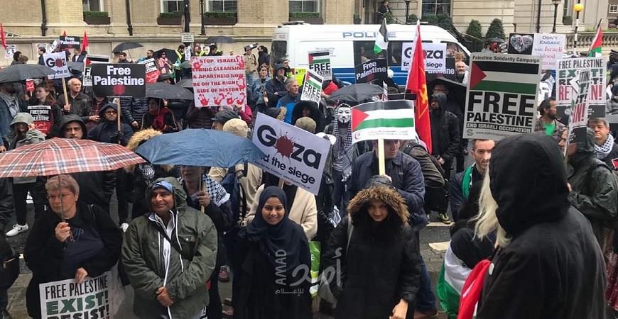 بالصور .. مئات المتظاهرون بــ لندن يطالبون بالحق الفلسطيني .. ورفض لـ"صفقة ترامب"