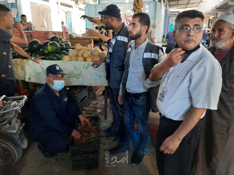 شرطة بلديات رفح تضبط 938 كيلو فواكه فاسدة