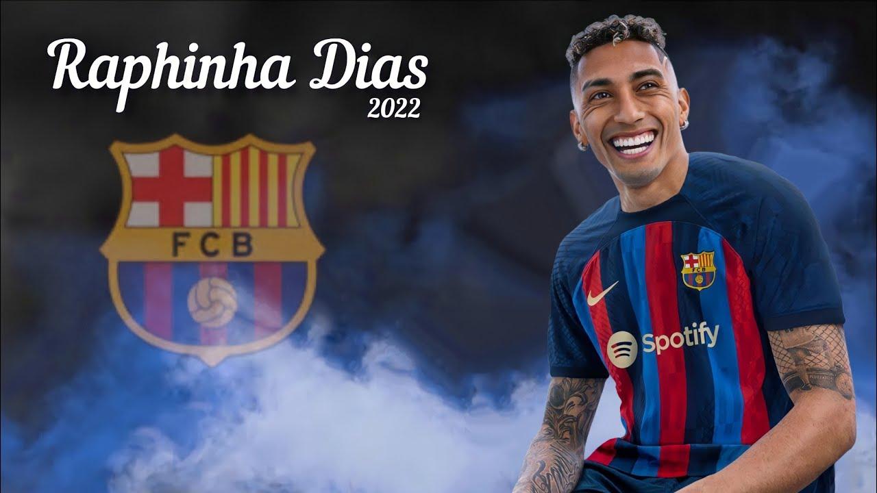 برشلونة يكافئ رافينيا المتألق بتمديد عقده حتى 2029