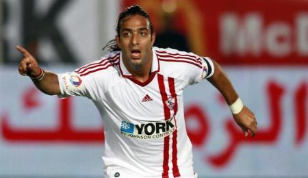 مفاجأة.."ميدو" نجم الفراعنة والزمالك السابق يعود إلى أضواء المستطيل الأخضر- فيديو