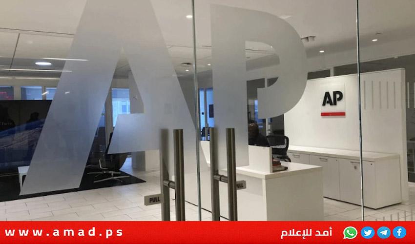 لابيد: مصادرة أجهزة وكالة "أسوشيتد برس" عمل جنوني