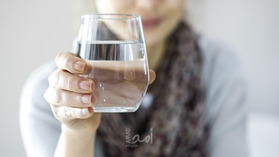 لماذا يجب عليك تناول كوبين من الماء فى الصباح؟