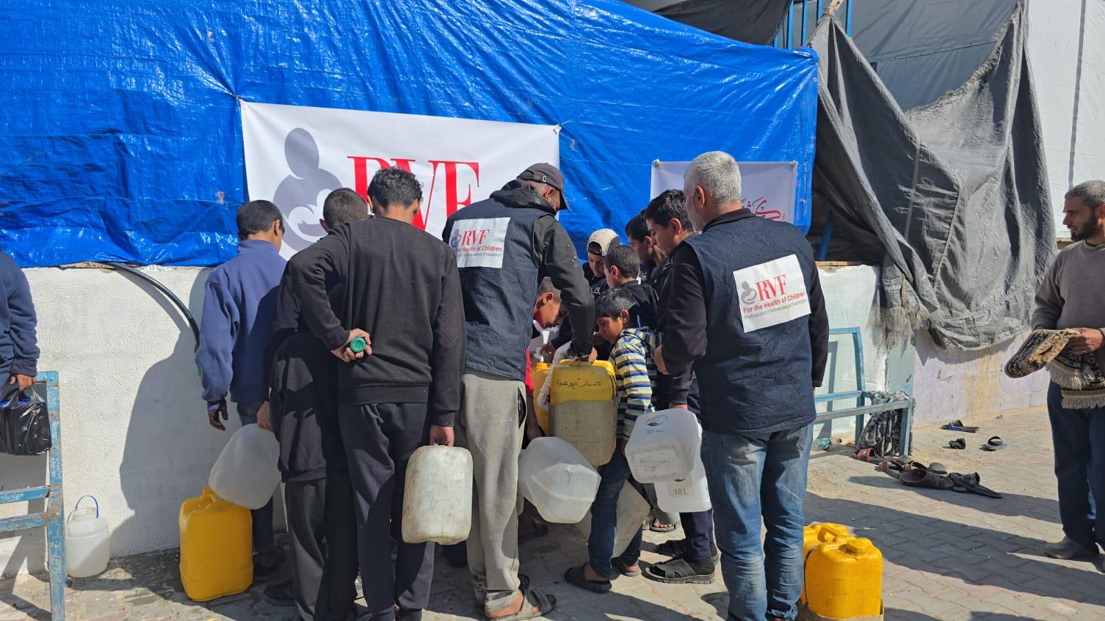 الأولى من نوعها .. مؤسسة RVF تطلق وحدة تحلية شمال غزة لتوفير مياه آمنة لآلاف العائدين