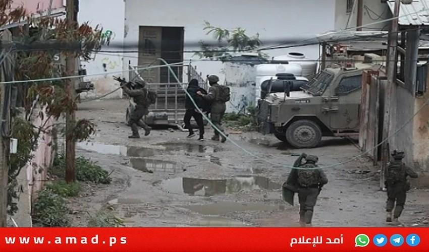 قوات الاحتلال تعتدي على شاب جنوب نابلس