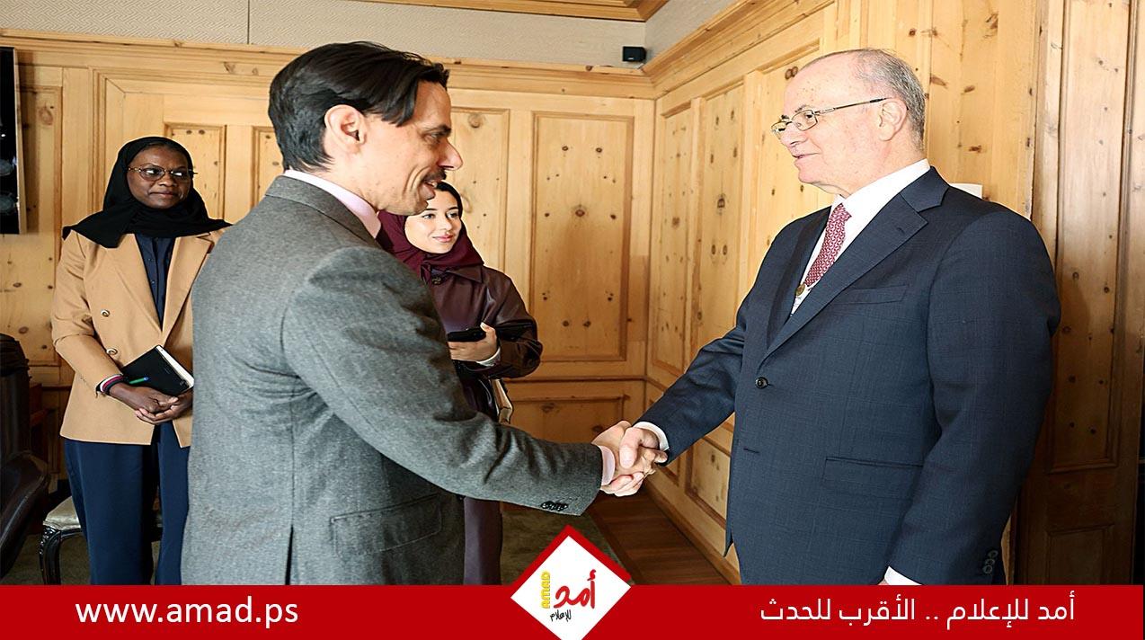 مصطفى يبحث مع وزير الخارجية السعودي آخر المستجدات وتنسيق المواقف المشتركة