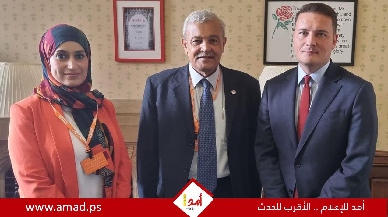 رئيس الهلال الأحمر الفلسطيني يبحث مع وزير الصحة البريطاني التحديات الصحية في فلسطين