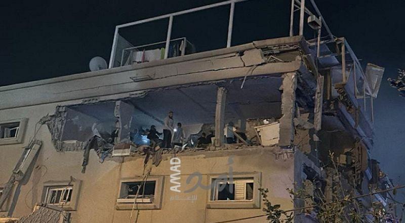إصابات وتضرر منازل جراء قصف صاروخي من لبنان وسط إسرائيل - فيديو