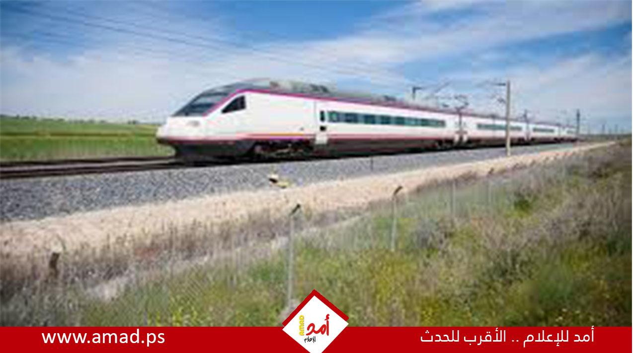 السعودية وقطر توقعان اتفاقية الربط بالقطار الكهربائي السريع بين البلدين
