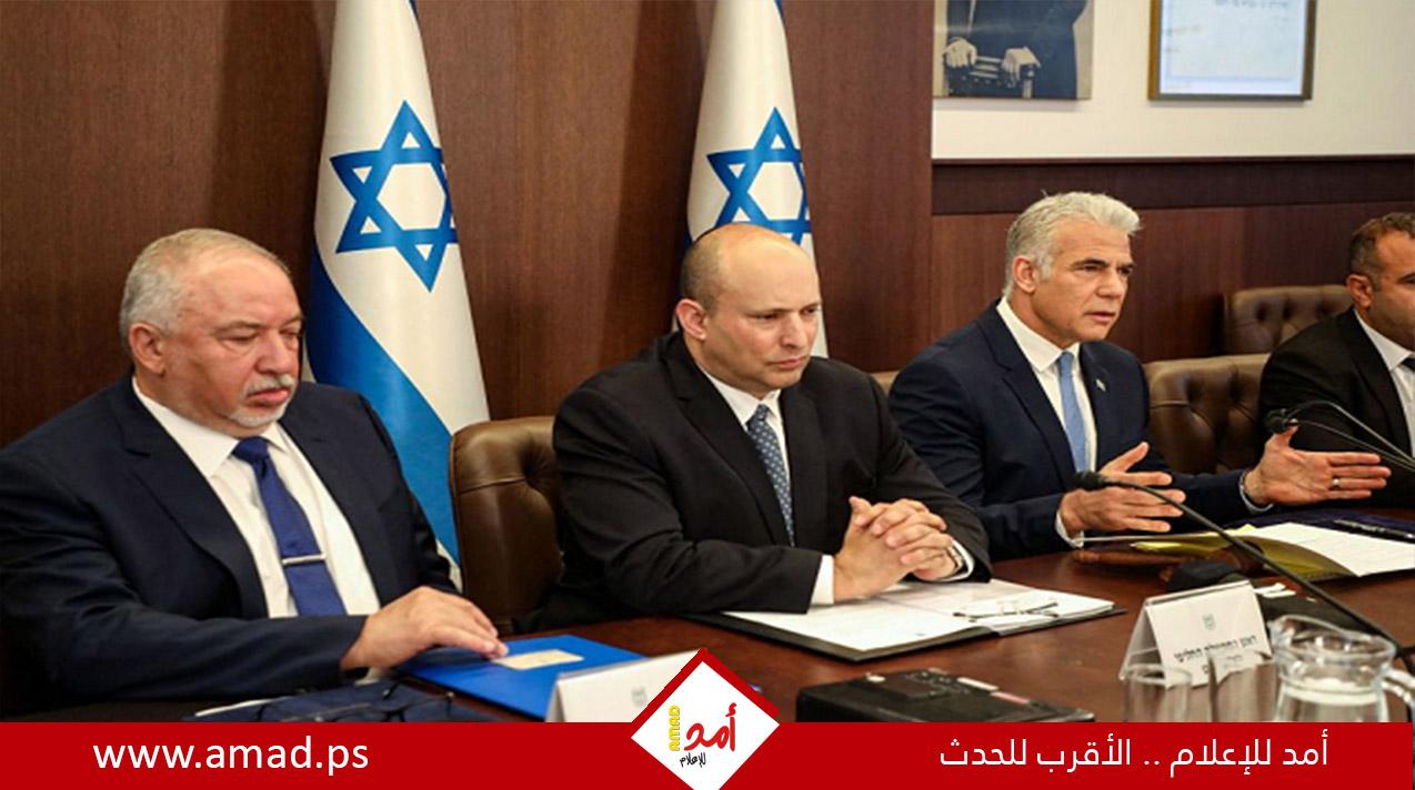 صراع الرؤوس في المعارضة الإسرائيلية: طموحات القيادة تُعبد الطريق لنتنياهو نحو ولاية جديدة