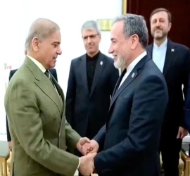 بعد مغادرة إسلام آباد..عراقجي: قدمنا إطار عمل لإنهاء الحرب بشكل دائم