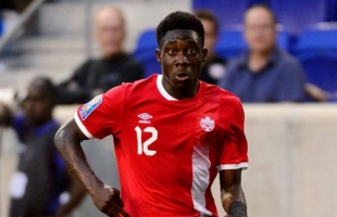 بايرن ميونخ يعلن رسميًا تجديد عقد ألفونسو ديفيز حتى 2030 - فيديو