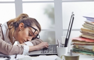 لماذا لا يجب تجاهل التعب المزمن عند النساء؟