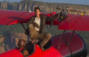 توم كروز يغادر لندن بشكل مفاجئ يُثير تساؤلات حول انتقاله الدائم إلى أمريكا