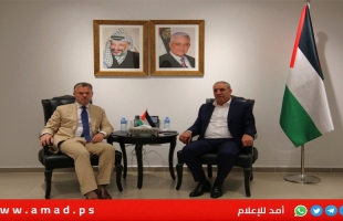 الشيخ يلتقي الممثل الإيرلندي الجديد في فلسطين  ويناقشان انتهكات جيش الاحتلال