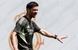 تشابى ألونسو يحدد شروطه لتدريب ليفربول