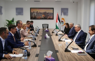 الشيخ يلتقي وفد بعثة المساعدات الحدودية للاتحاد الأوروبي ويؤكد ضرورة وقف إطلاق النار في غزة