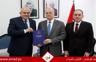 مصطفى يتسلم التقرير السنوي لصندوق تطوير وإقراض الهيئات المحلية للعام 2024