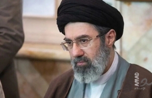 ن.تايمز: إصابة مجتبى خامنئي في قدمه ونجل بزشكيان يؤكد