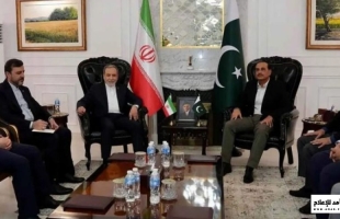 وزير الخارجية الإيراني عراقجي يلتقي قائد الجيش الباكستاني منير في إسلام آباد - فيديو