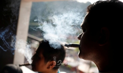 باحثون صينيون يحولون أعقاب السجائر إلى مواد متقدمة لتخزين الطاقة