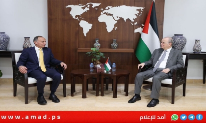 د.مصطفى يبحث والسفير المصري محاور الجهد الإغاثي لقطاع غزة