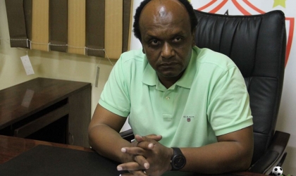 إسماعيل يوسف يشن هجوما على زيزو بسبب شكوى الزمالك